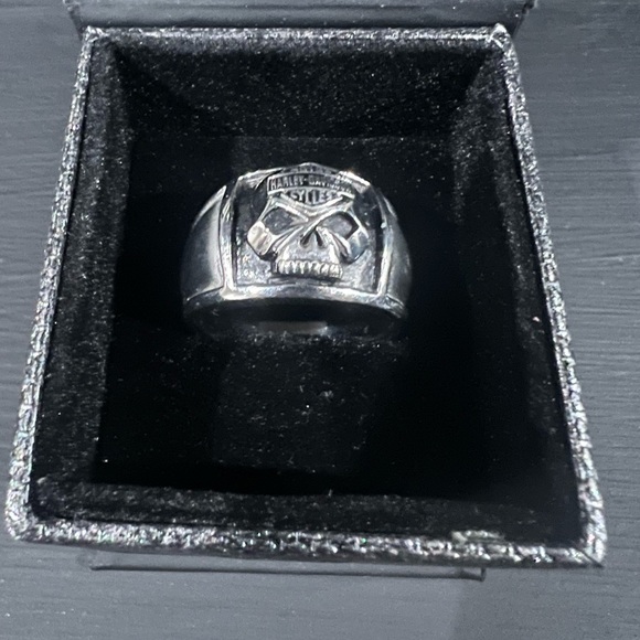 Men’s Harley Davidson Ring - Picture 2 of 4
